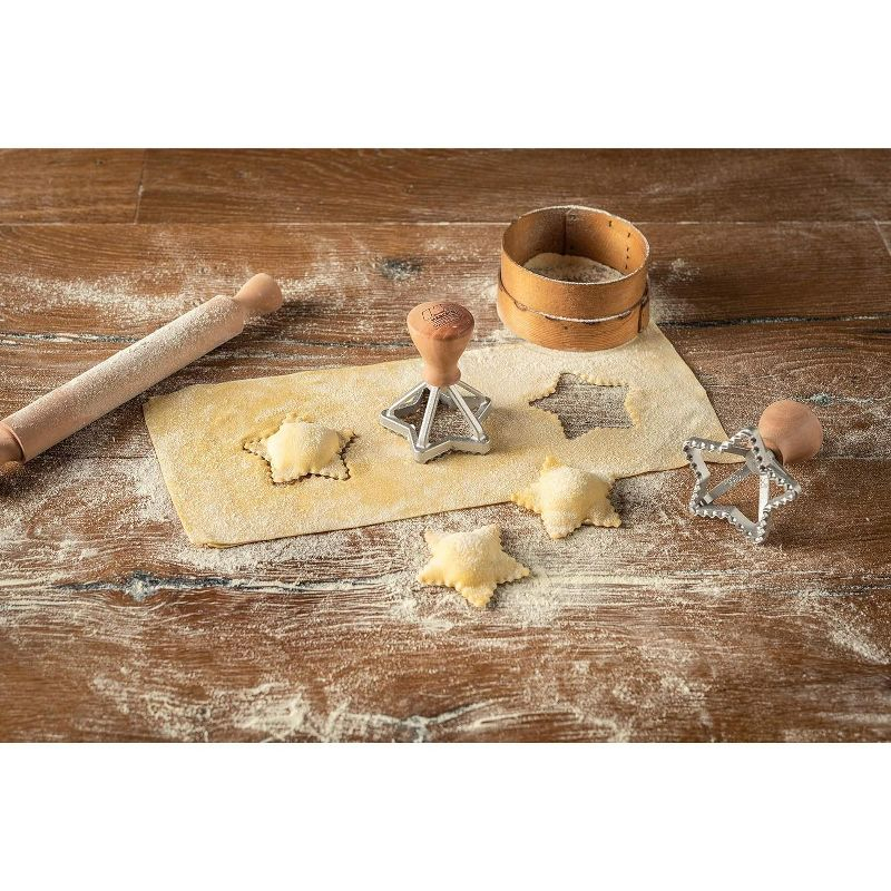 Marcato Classic Ravioli Maker Stamp Kit, Flower + Star, 2.5-Inch