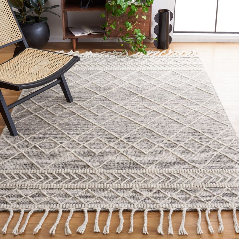Natura NAT339 Hand Woven Area Rug - Ivory/Black - 3'x5' - Safavieh.