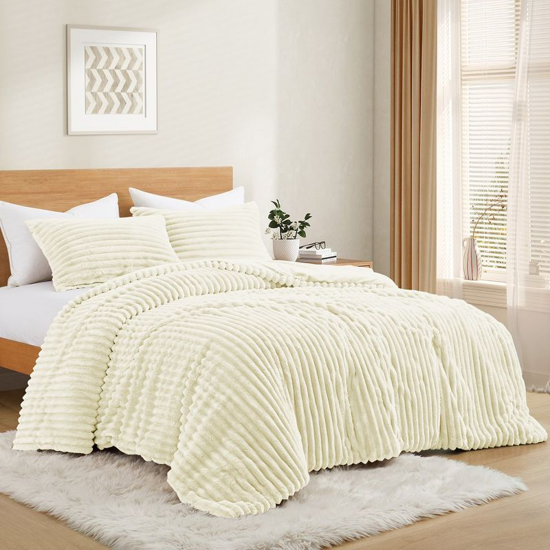 Peace Nest Flannel Fleece Plush Fuzzy Comforter Set Fluffy Bedding Set with 2 Pillowcases, Cream, Queen