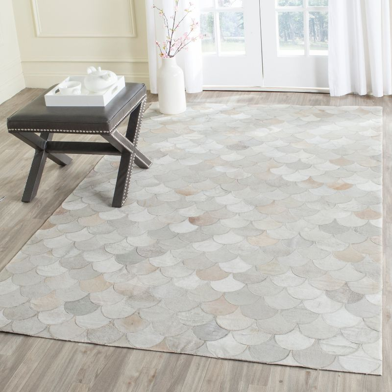 Studio Leather STL311 Hand Woven Area Rug - Ivory/Grey - 5'x8' - Safavieh.