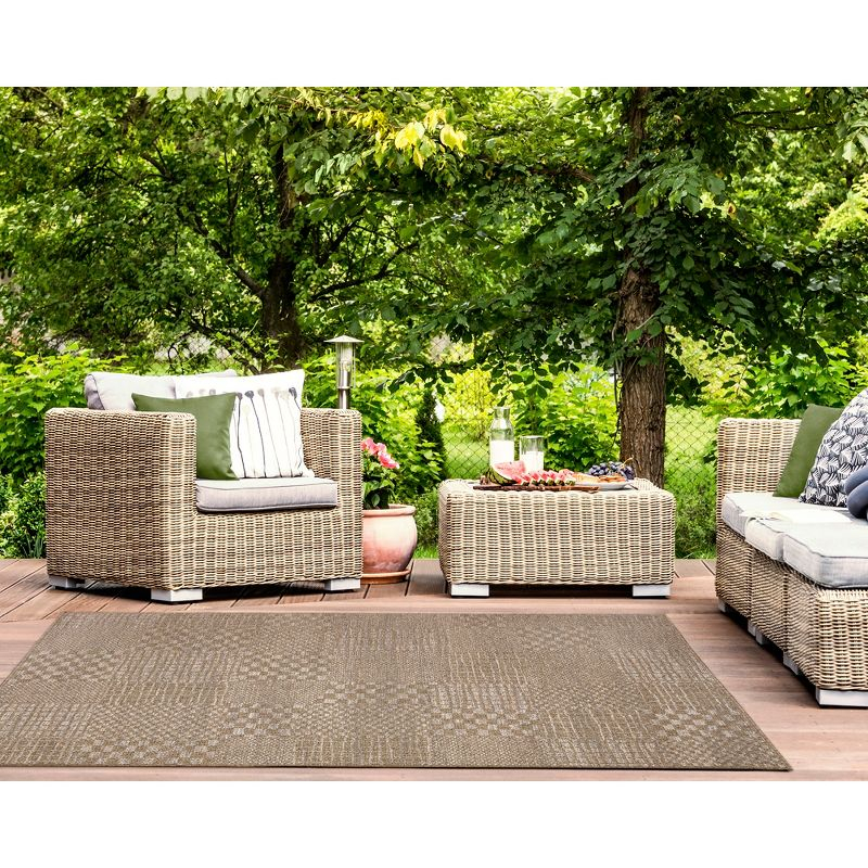 Liora Manne Orly Patchwork Indoor/Outdoor Rug Natural 5'3" x 7'3"