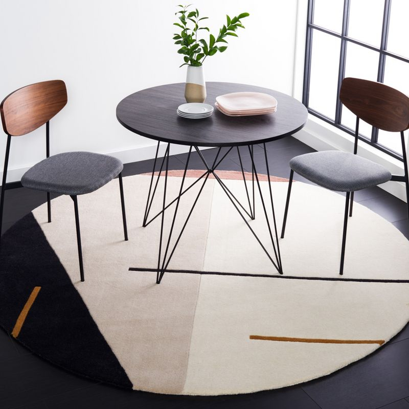 Fifth Avenue FTV110 Hand Tufted Area Rug - Ivory/Black - 3' round - Safavieh.