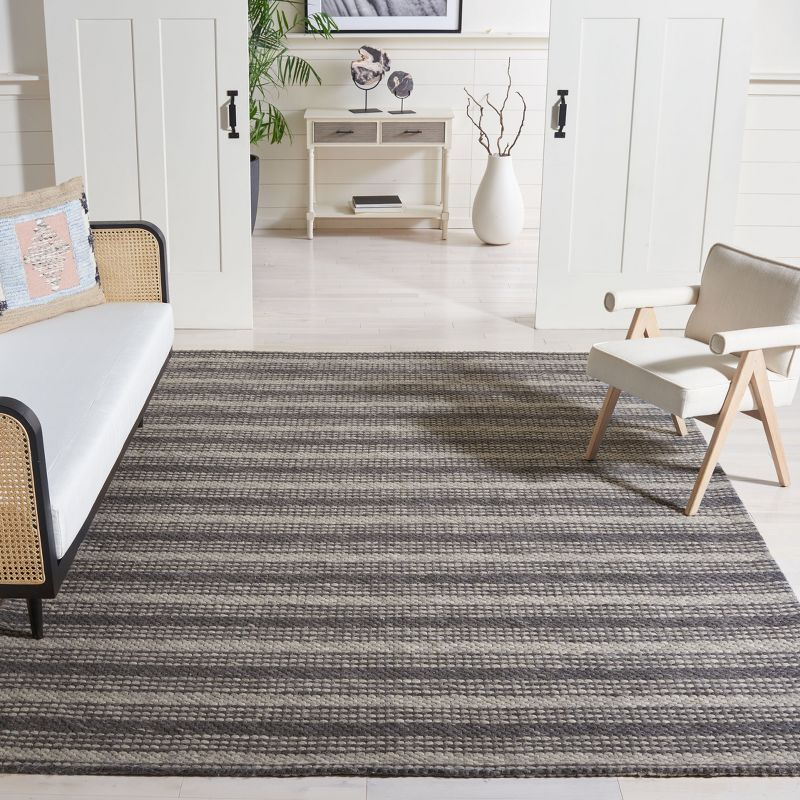 Marbella MRB522 Hand Loomed Indoor Area Rug - Grey/Chocolate - 6'x9' - Safavieh