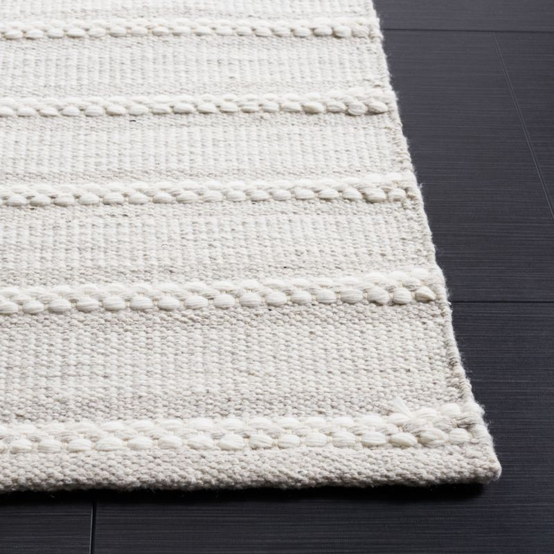 Kilim KLM450 Hand Woven Area Rug - Light Gray/Ivory - 3'x5' - Safavieh.