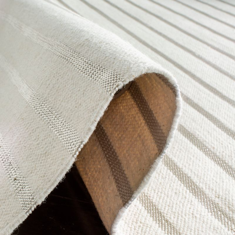 Dhurries DHU313 Hand Woven Flat Weave Indoor Area Rug - White - 6'x6' - Safavieh