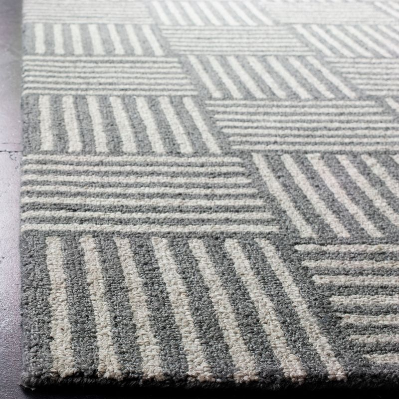Abstract ABT602 Handmade Indoor Area Rug - Ivory/Dark Grey - 6'x6' - Safavieh