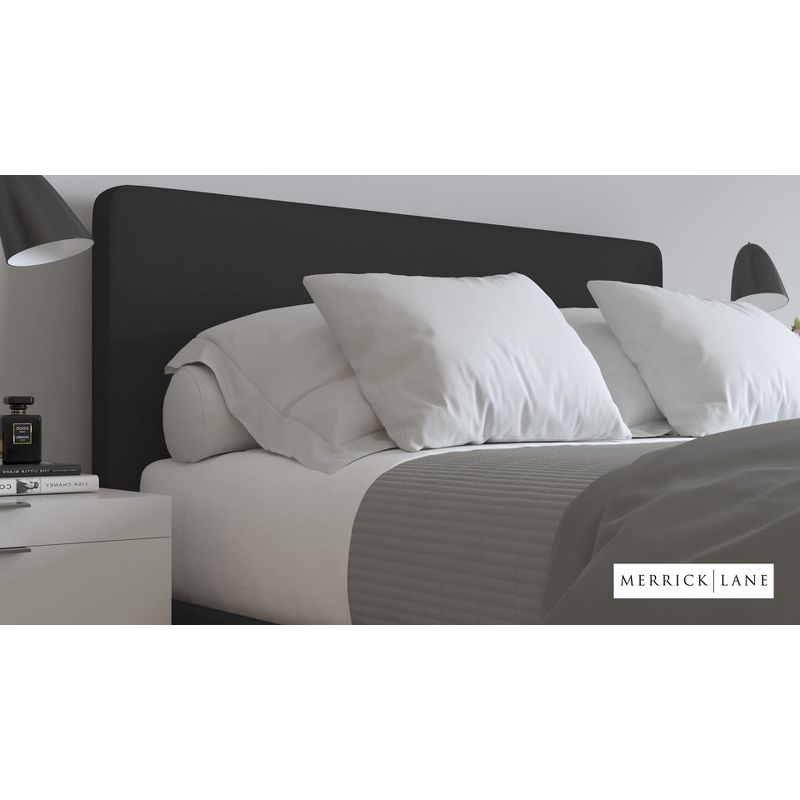 Merrick Lane Queen Size Platform Bed Contemporary Tufted Upholstered Platform Bed with Footboard in Black Fabric