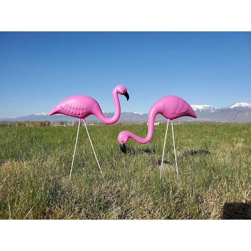 Fun Express Plastic Mini Pink Flamingo Yard Ornaments