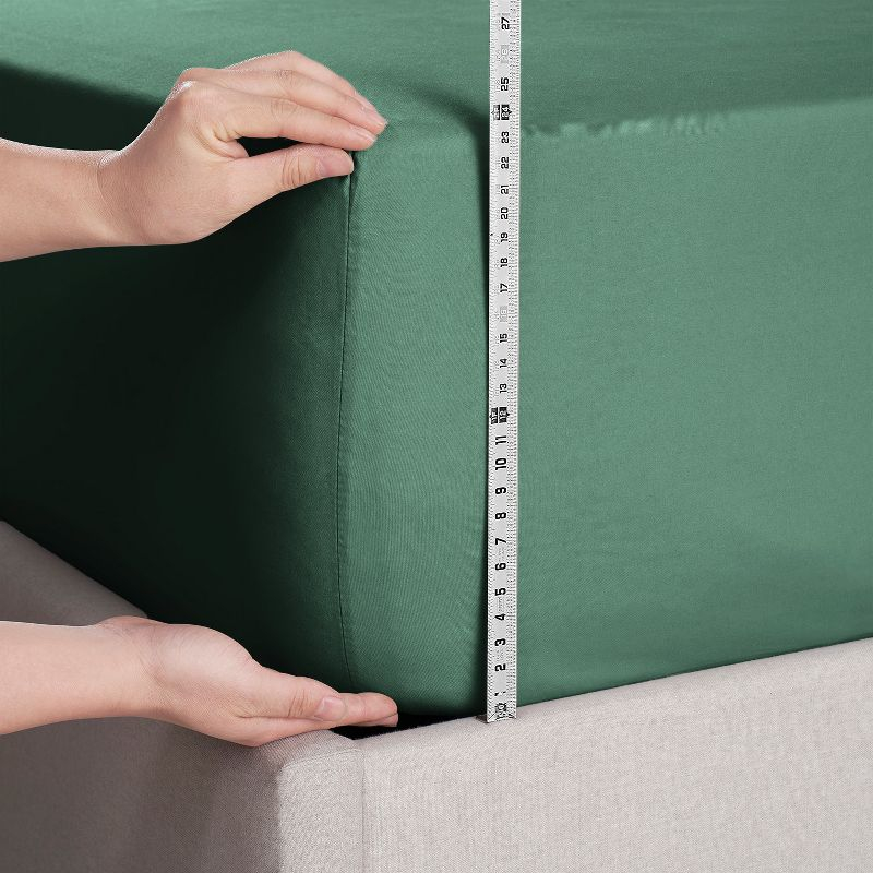 Nestl Fitted Sheet Cal King Size, Extra Deep Pocket Fitted Sheet Only, Ultra Soft Microfiber Fitted Bed Sheet Fits up to 24" Mattress - Hunter Green