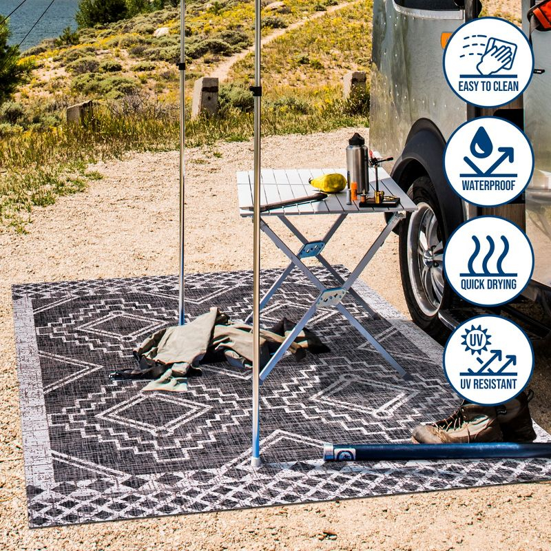 5'x8' Marokko Diamond  Medallion Indoor/Outdoor Area Rug, Black/Ivory - JONATHAN Y