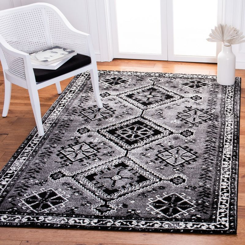 Vintage Hamadan VTH293 Power Loomed Area Rug - Grey/Black - 5'3"x7'6" - Safavieh.