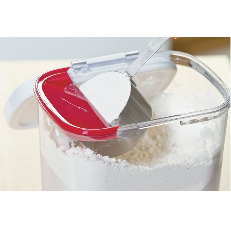 Progressive International Flour Keeper with Built in Leveler, 3.8 Quart Capacity