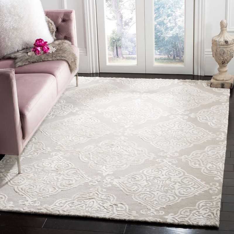 Glamour GLM568 Hand Tufted Indoor Area Rug - Silver/Ivory - 4'x6' - Safavieh