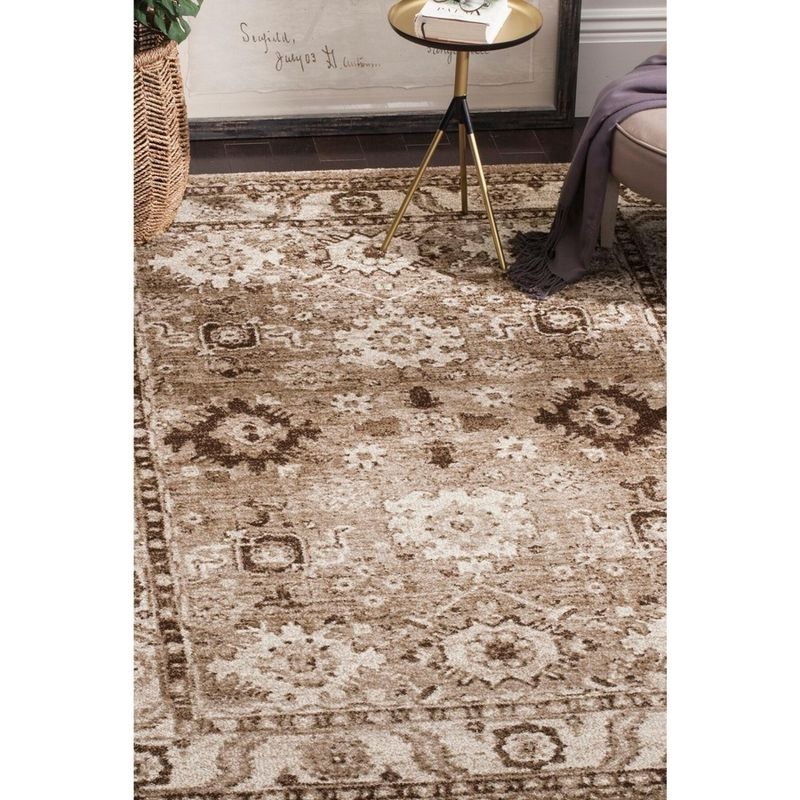 Vintage Hamadan VTH214 Power Loomed Indoor Area Rug - Taupe - 6'7"x6'7" - Safavieh.