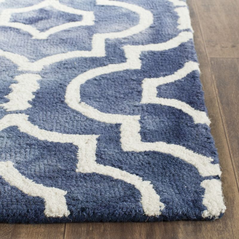 Dip Dye DDY538 Hand Tufted Indoor Area Rug - Navy/Ivory - 4'x6' - Safavieh