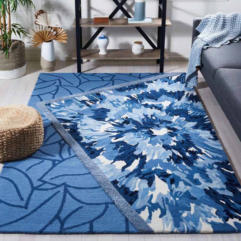 Fifth Avenue FTV127 Hand Tufted Indoor Area Rug - Blue/Ivory - 4'x6' - Safavieh