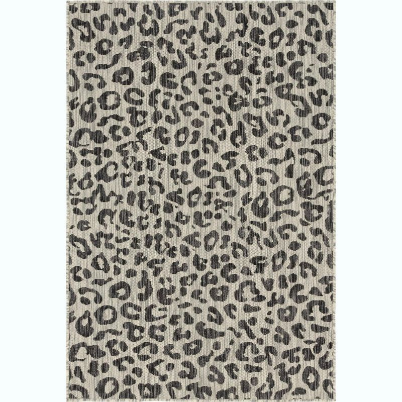 Unique Loom 4' 1 x 6' 1 Rectangle Indoor/Outdoor Safari Light Gray Area Rug