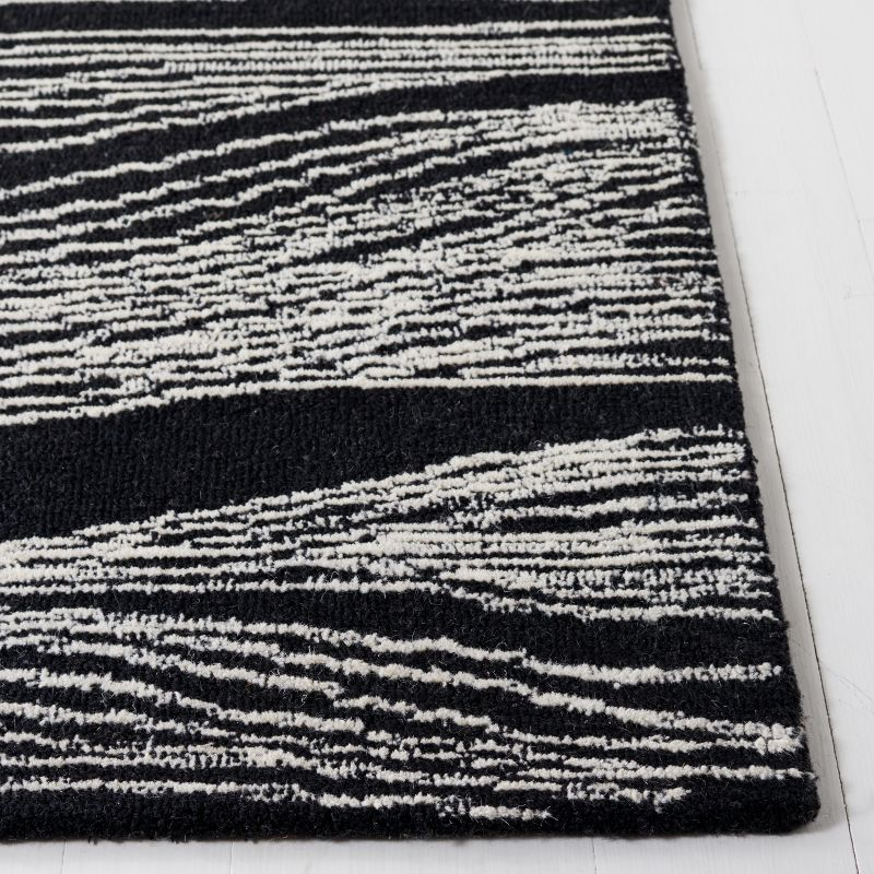 Metro MET995 Hand Tufted Indoor Area Rug - Ivory/Black - 8'x10' - Safavieh
