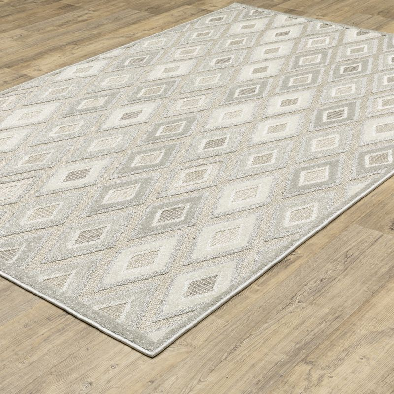 Oriental Weavers Tangier TAN02 Beige/ Grey Indoor Area Rug - 5'3" x 7'6"