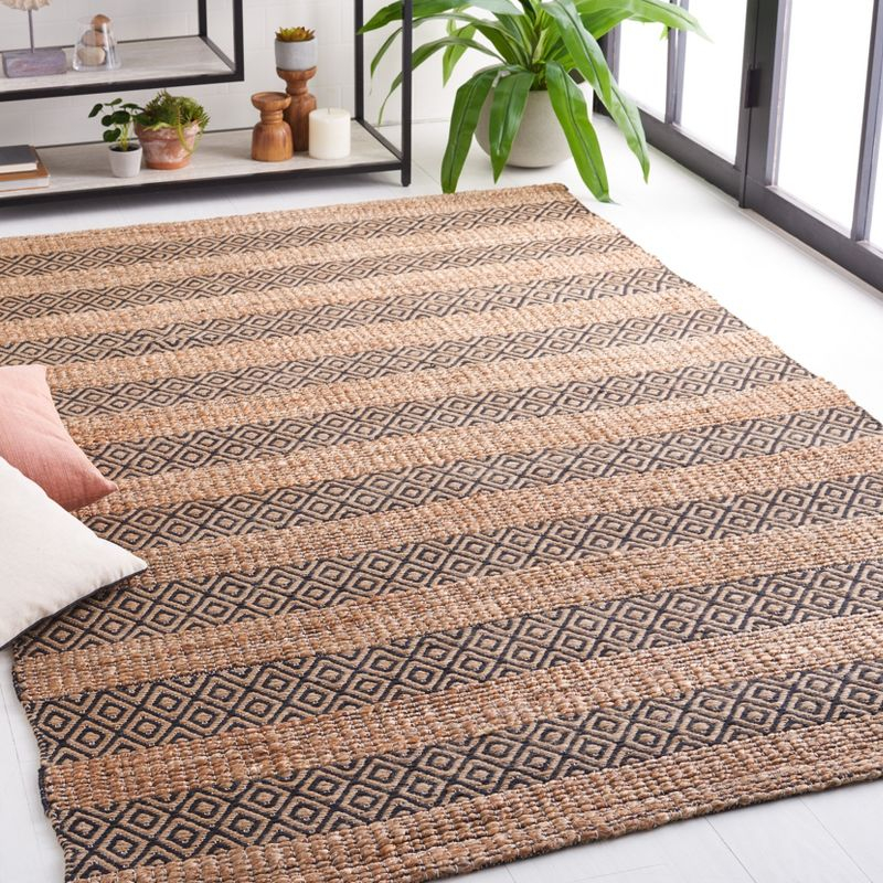 Natural Fiber NFB653 Power Loomed Area Rug - Black/Natural - 5'x8' - Safavieh.