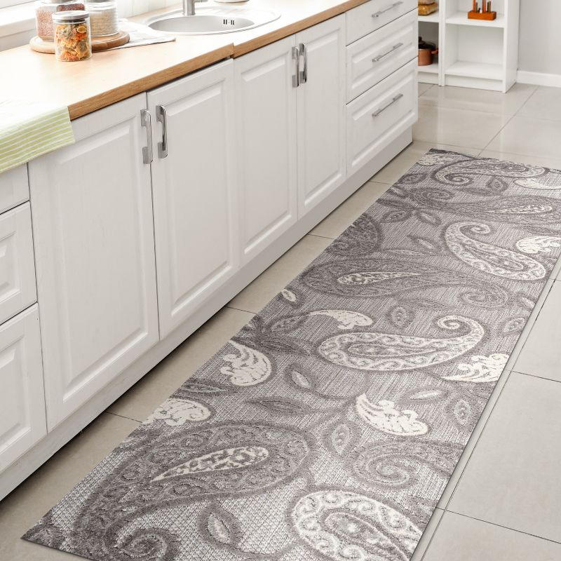 2'x10' Julien Paisley High-Low Indoor/Outdoor Area Rug, Light Gray - JONATHAN Y