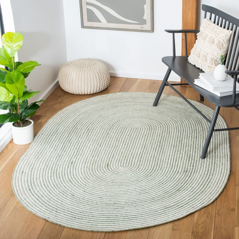 Braided BRD905 Hand Woven Area Rug - Green/Ivory - 6'x9' Oval - Safavieh.