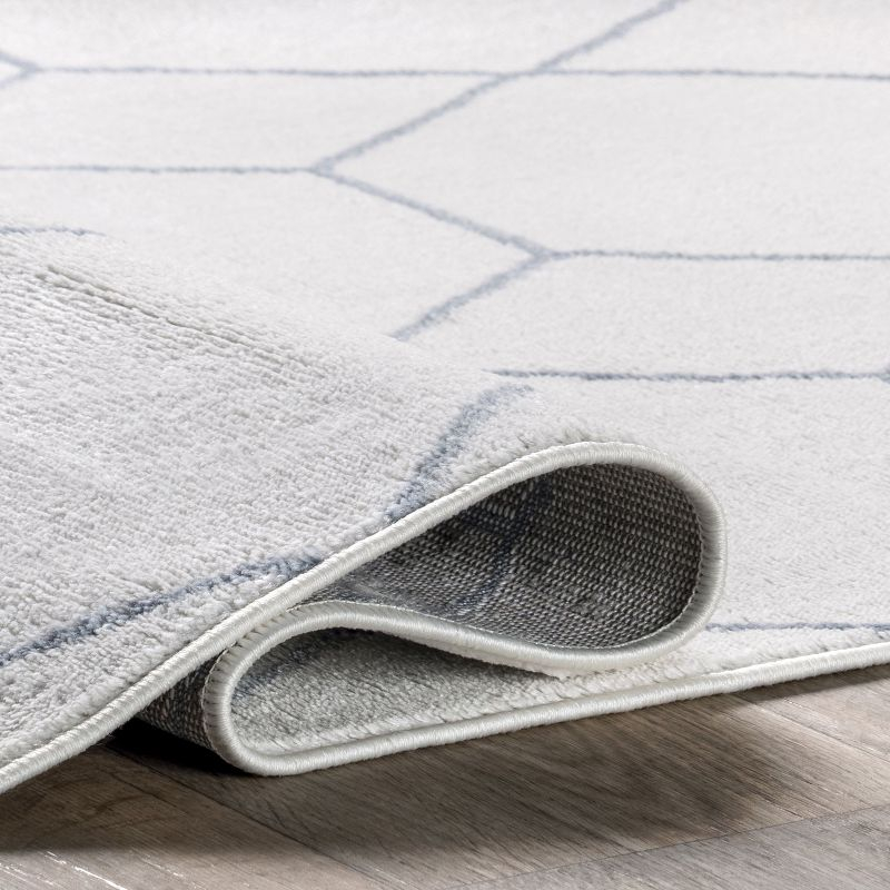 Nuloom Veronica Geometric 4x6 Indoor Area Rug for Living Room Bedroom Dining Room Kitchen, Blue/Ivory