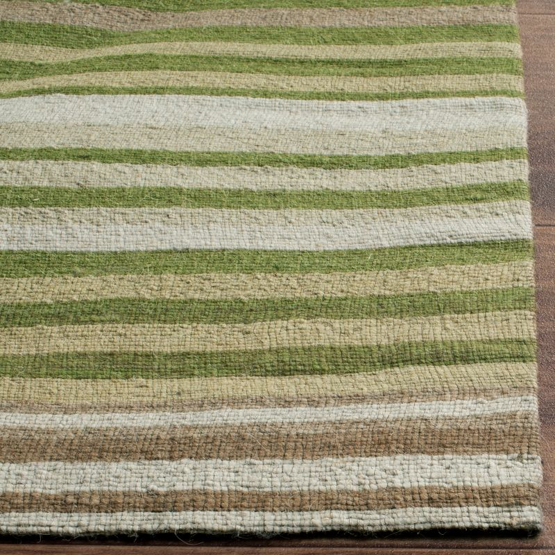 Marbella MRB273 Hand Loomed Area Rug - Green - 5'x8' - Safavieh.