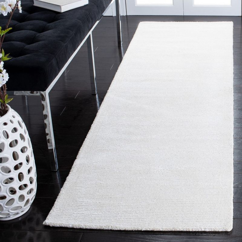 Himalaya HIM152 Handmade Runner Rug - 2'3"x8' - Ivory - Safavieh