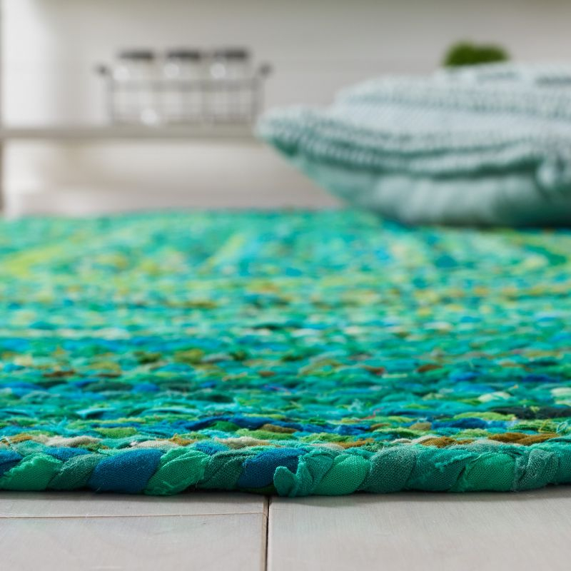 Braided BRD452 Hand Woven Indoor Area Rug - Green - 4'x6' Oval - Safavieh