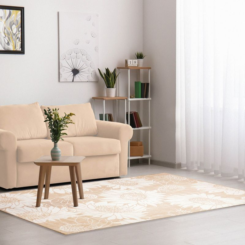 Liora Manne Carmel Sunflower Field Indoor/Outdoor Rug Sand 6'6" x 9'4"