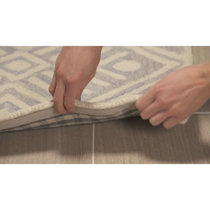 Micro-Loop MLP262 Hand Tufted Accent Rug - Grey/Ivory - 2'6"x4' - Safavieh.