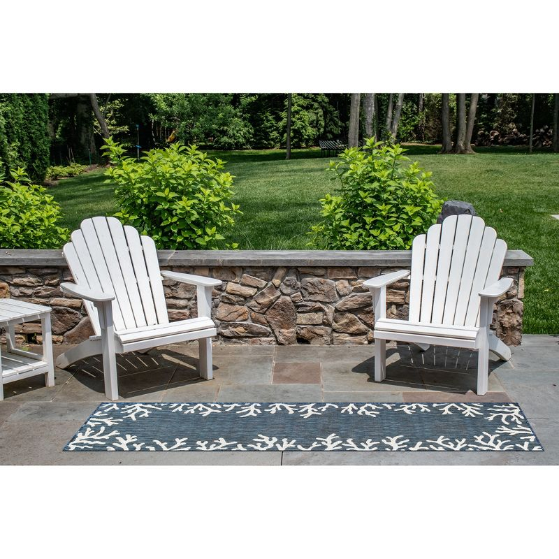 Liora Manne Carmel Coral Border Indoor/Outdoor Rug Navy 1'11" x 7'6"