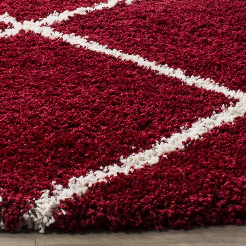 Hudson Shag SGH281 Power Loomed Indoor Accent Rug - Red/Ivory - 3' Round - Safavieh