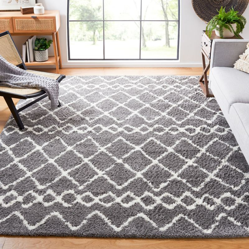 Berber Shag BER165 Power Loomed Indoor Area Rug - Light Grey/Cream - 6'7"x6'7" - Safavieh