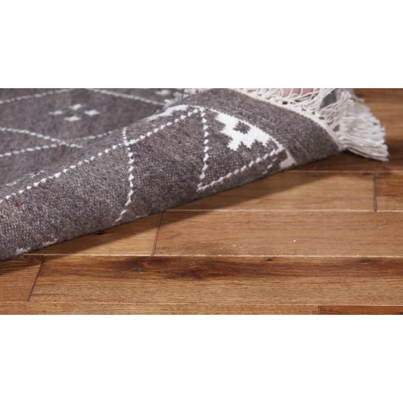 Natural Kilim NKM316 Hand Woven Accent Rug - Natural/Ivory - 2'x3' - Safavieh.