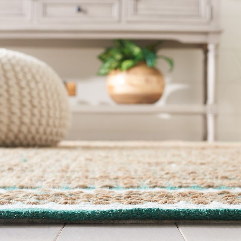 Natural Fiber NF874 Hand Woven Indoor Accent Rug - Natural/Green - 3'x5' - Safavieh