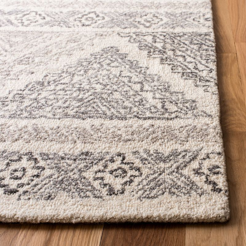 Micro-Loop MLP206 Hand Tufted Indoor Area Rug - Ivory/Light Brown - 5'x8' - Safavieh
