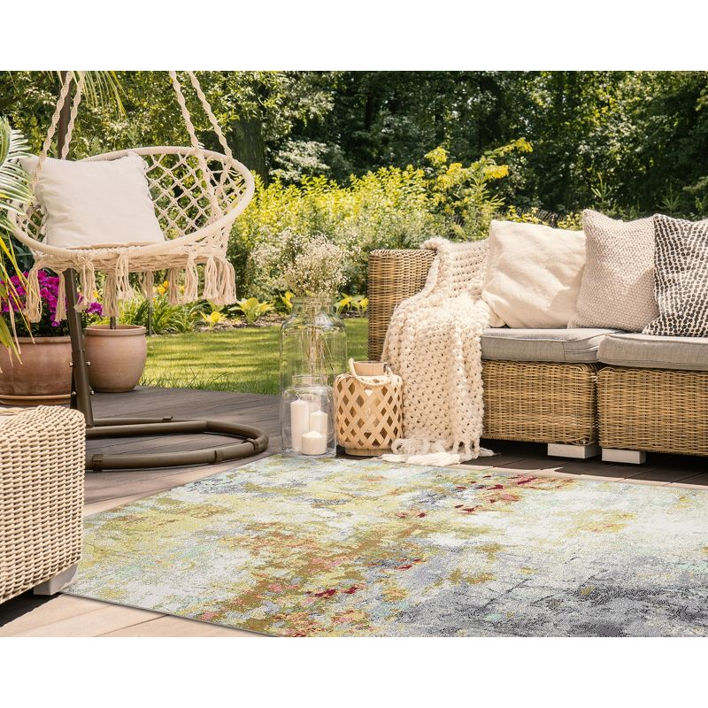 Liora Manne Marina Abstract Indoor/Outdoor Rug Multi 3'3" x 4'11"