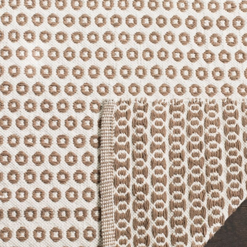 Montauk MTK616 Hand Woven Indoor Accent Rug - Taupe/Ivory - 3'x5' - Safavieh