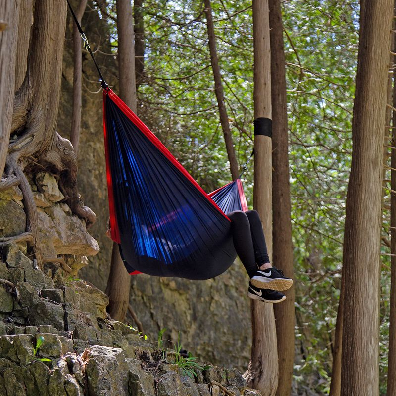 Vivere Double Parachute Hammock in Navy and Red