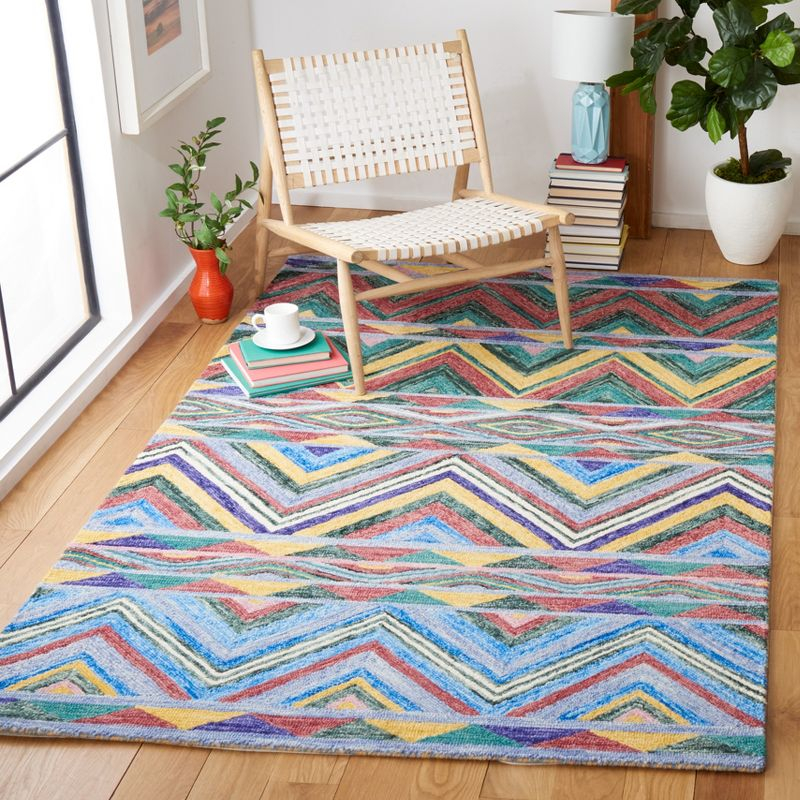 Metro MET251 Hand Tufted Area Rug - Red/Blue - 5'x8' - Safavieh..