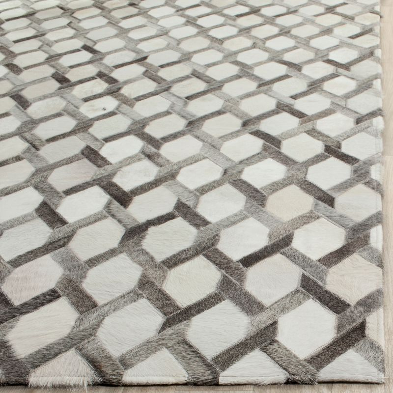 Studio Leather STL666 Hand Woven Indoor Area Rug - Ivory/Grey - 5'x8' - Safavieh