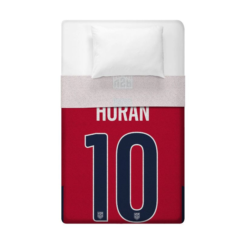Sleep Squad US Women's Soccer Lindsey Horan 60 x 80 Raschel Plush Blanket