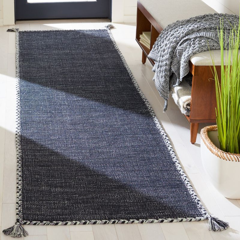 Montauk MTK150 Hand Woven Indoor Runner Rug - Grey/Black - 2'3"x8' - Safavieh