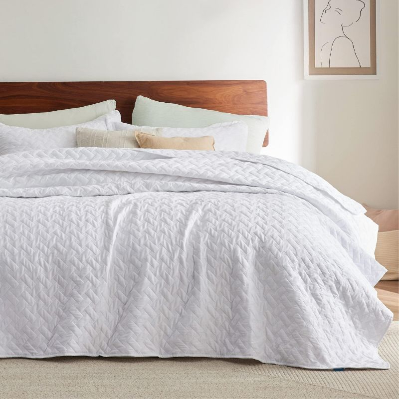 Lightweight Spring Quilt Set Oversized King Size White Bedding Set for All Seasons - Bedsure