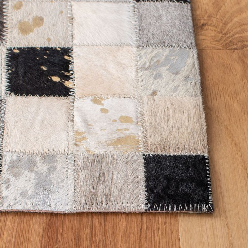 Studio Leather STL810 Hand Woven Area Rug - Ivory/Black - 5'x8' - Safavieh.
