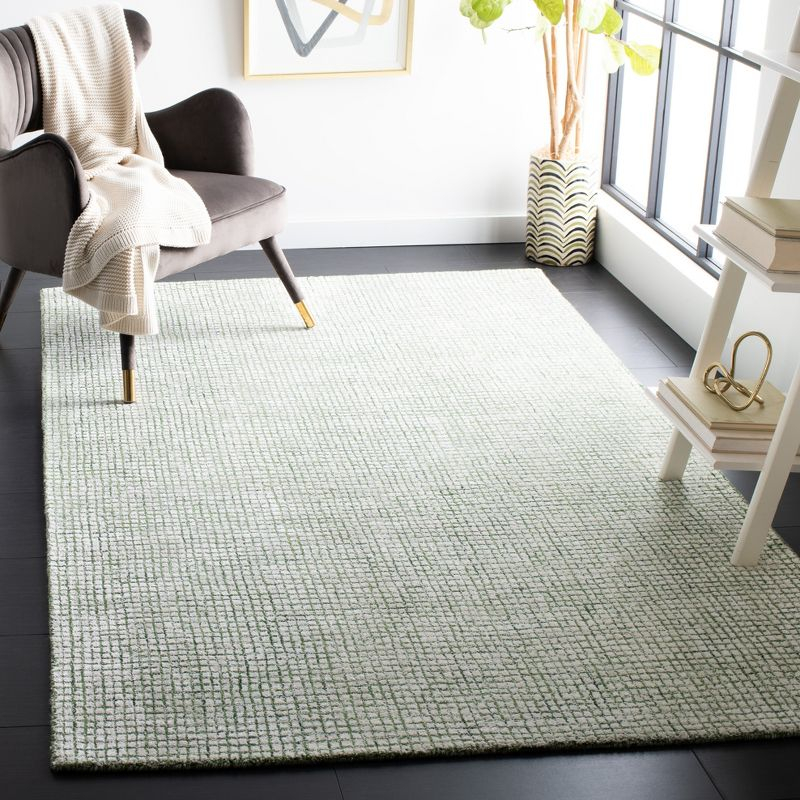 Abstract ABT470 Handmade Indoor Area Rug - Ivory/Green - 4'x6' - Safavieh