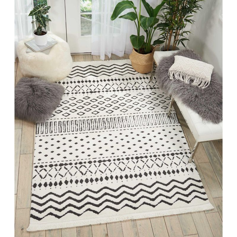 Nourison Dws05 Kamala DS501 White/Black Area Rug - 3'11 x 5'11