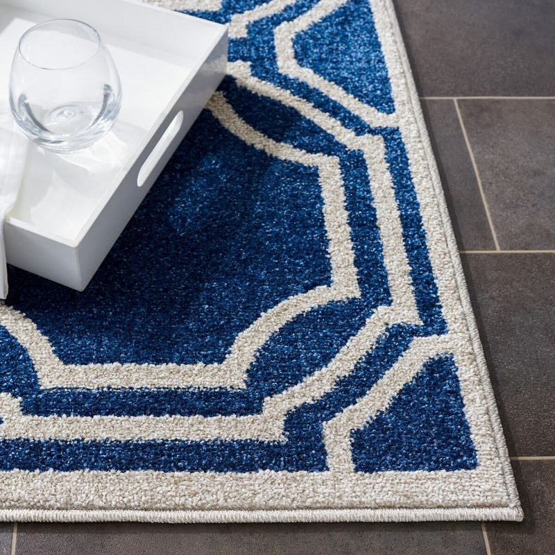 Amherst AMT411 Power Loomed Area Rug - Navy/Ivory - 5'x5' - Safavieh.